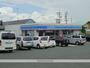 コンビニ　ローソン（コンビニ）まで820m