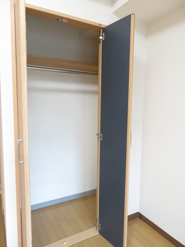 収納　奥行きのある収納でお部屋を広く使えます
