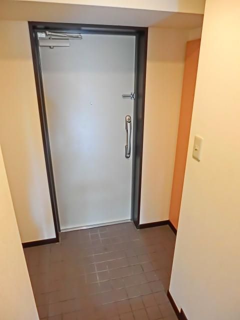 玄関　★ゆったりとした玄関スペース★
