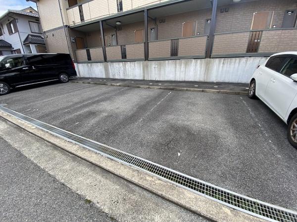 駐車場　敷地内駐車場！