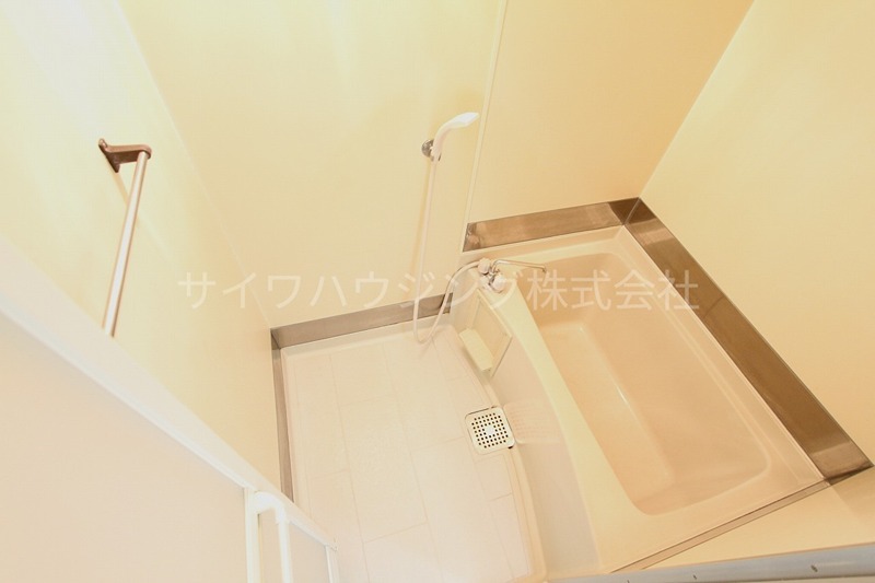 バス・シャワールーム　※反転間取り参考写真です。