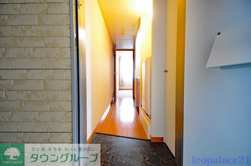 玄関　同タイプモデル写真です