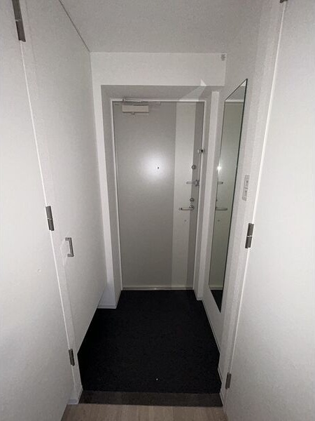 セレニテ神戸ミラクの玄関写真