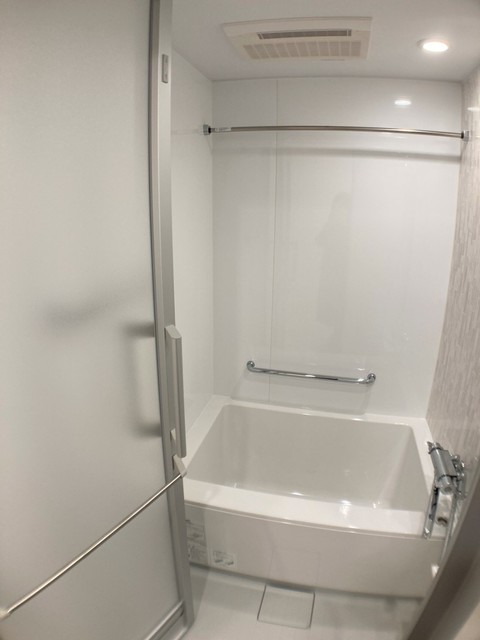 バス・シャワールーム　※写真は同タイプ住戸です。