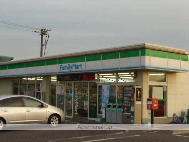 コンビニ　ファミリーマート倉敷田ノ上店（コンビニ）まで491m