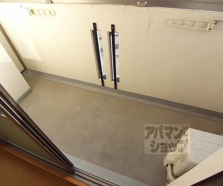 バルコニー　南向きバルコニー。