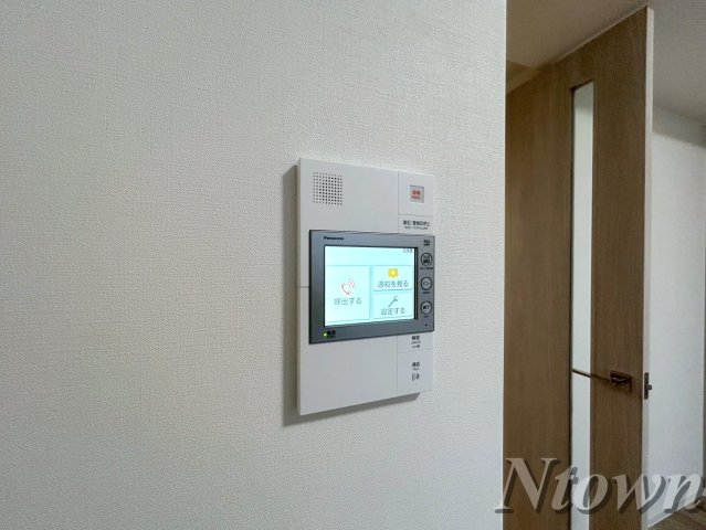 セキュリティ　モニター付きインターフォンです。