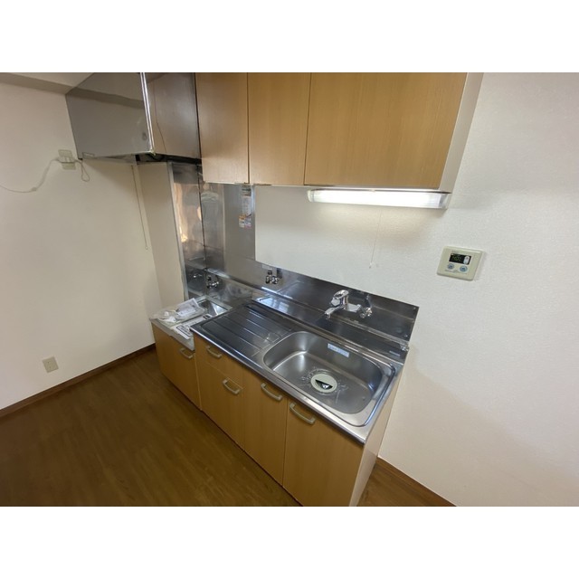 キッチン　コンパクトなキッチンで掃除もラクラク
