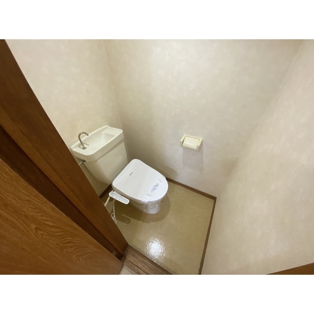 トイレ　シンプルで使いやすいトイレです