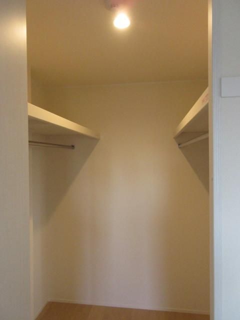 収納　☆広々としたウォークインクローゼット☆