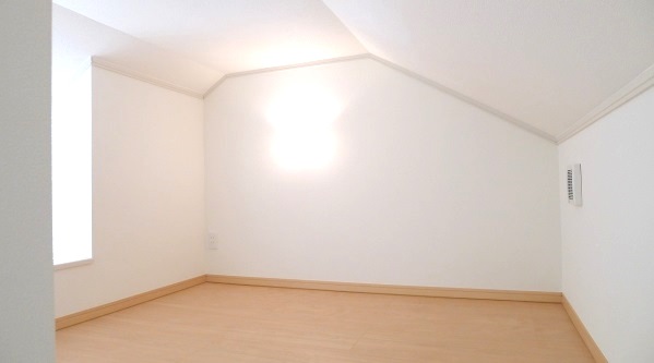 その他部屋・スペース　ロフト付きなので天井が高く開放感のあるお部屋！