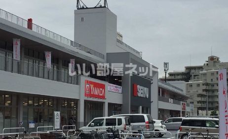 スーパー　西友上野芝店（スーパー）まで1881m