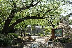 公園　東山貝塚公園（公園）まで245m