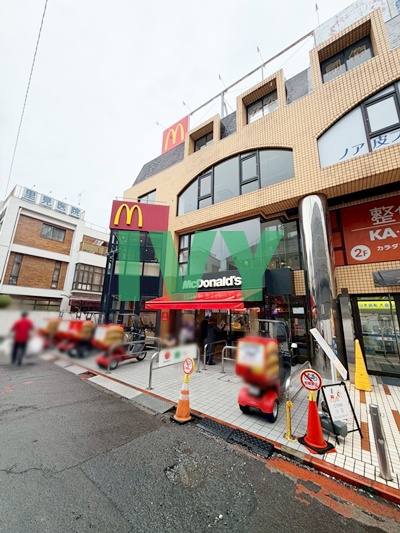 飲食店　マクドナルド 大倉山駅前店（飲食店）まで274m