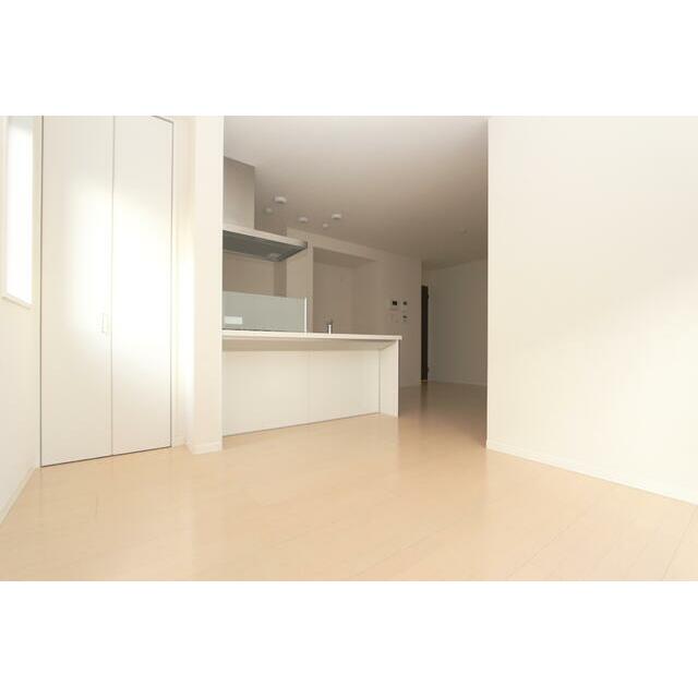 コルヌイエ八雲 部屋番号:301の居間写真
