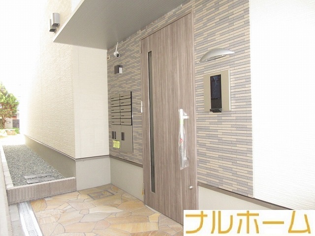 エントランス　オートロック付き