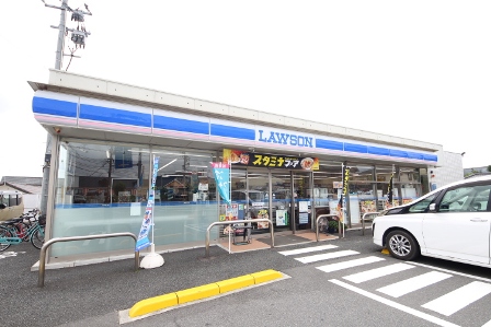 コンビニ　ローソン東広島西条町寺家店（コンビニ）まで584m