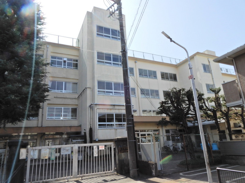小学校　三鷹市立北野小学校（小学校）まで1096m