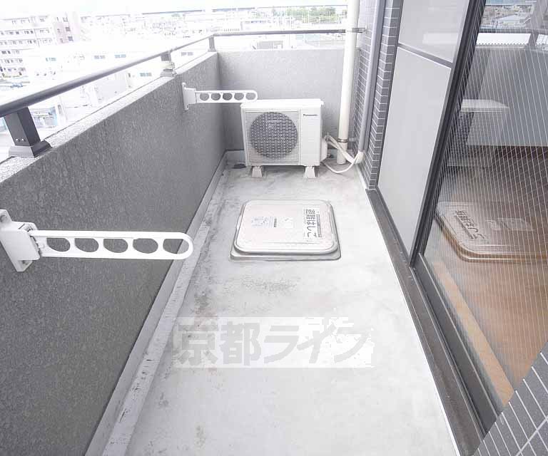 バルコニー　洗濯物がよく乾きそうです。