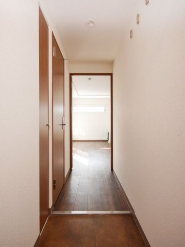玄関　退去予定につき同間取りの別階のお部屋写真です♪