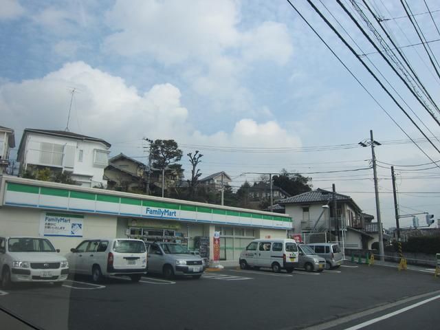コンビニ　★★ファミリーマート（コンビニ）まで342m