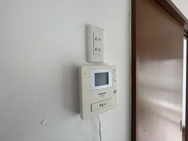 セキュリティ　※写真は同じマンションの違う部屋のものになります。