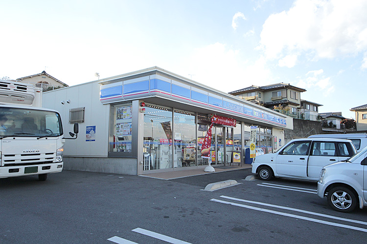 コンビニ　ローソン 高崎下豊岡町店（コンビニ）まで416m