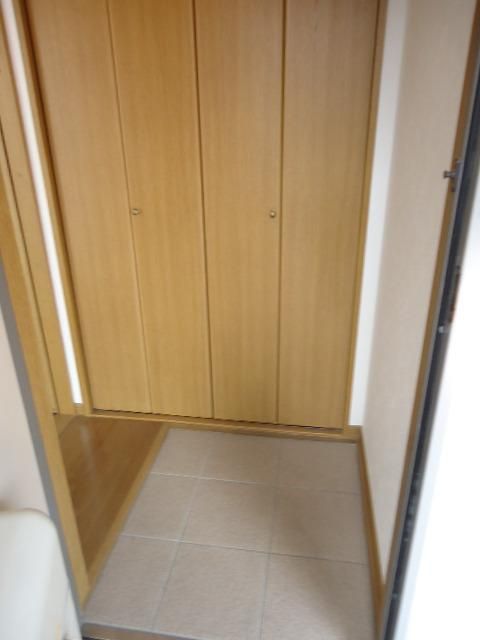 玄関　★★古都鎌倉の１ＬＤＫ♪各部屋角部屋★★