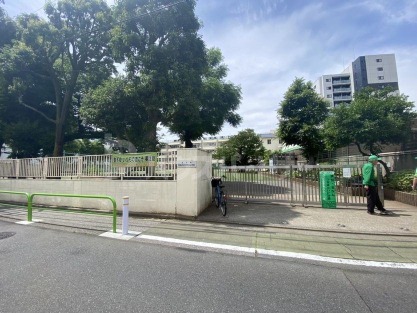 小学校　板橋区立志村第二小学校（小学校）まで370m