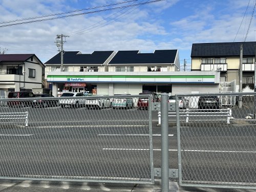 コンビニ　ファミリーマート 御立店（コンビニ）まで474m