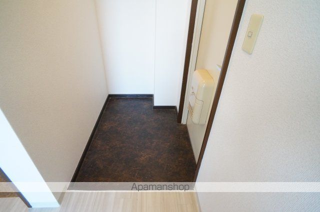 ロイヤルコートHALの玄関写真