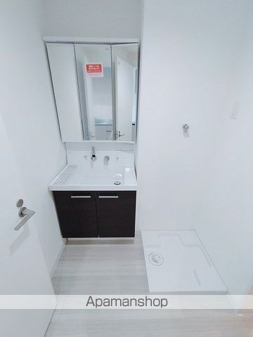 阪急千里線 吹田駅 徒歩12分 3階建 新築の内装写真