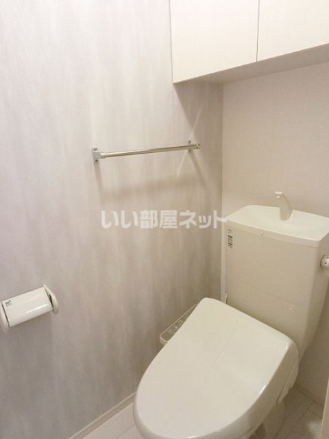 ＪＲ宇都宮線 宇都宮駅 バス乗車時間：17分 最寄りバス停で下車 徒歩3分 3階建 築10年のトイレ写真