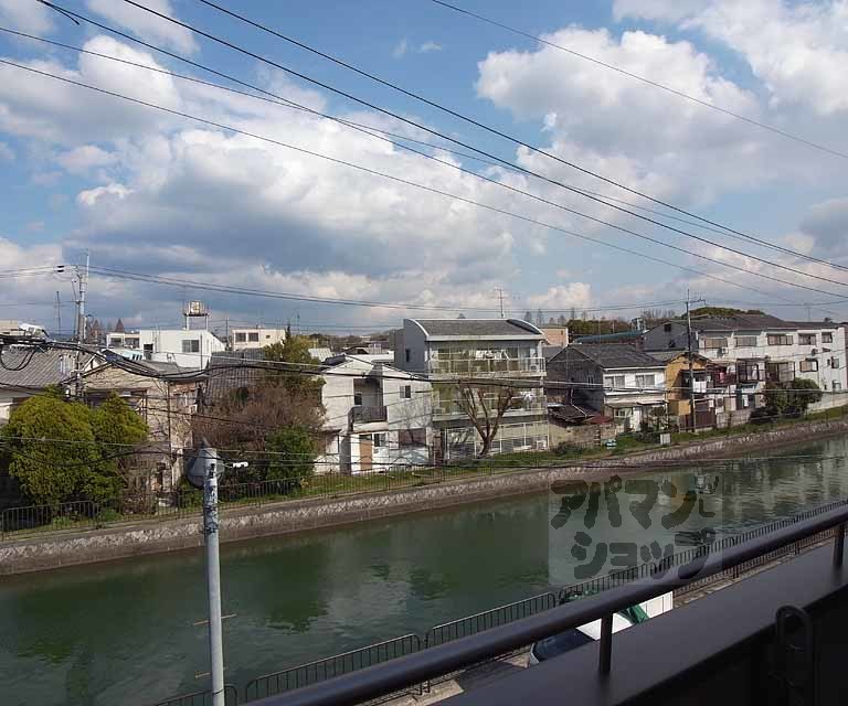 眺望　前は琵琶湖疏水。