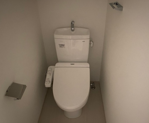 トイレ　※別部屋の参考写真です。