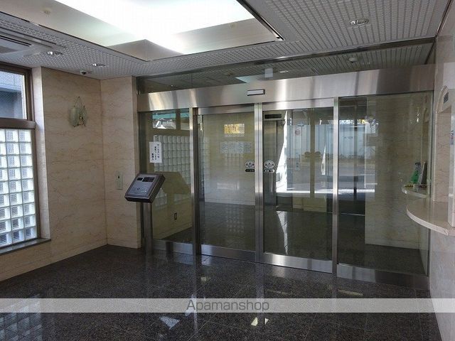 地下鉄御堂筋線 新大阪駅 徒歩5分 19階建 築25年の外観写真