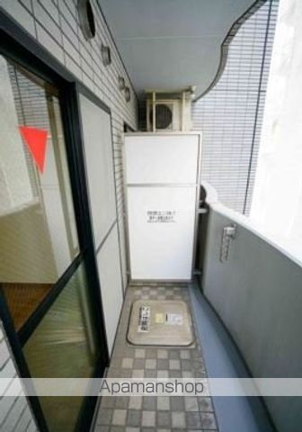 地下鉄御堂筋線 新大阪駅 徒歩5分 19階建 築25年の内装写真