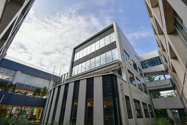 中学校　広尾学園小石川中学校（中学校）まで1029m