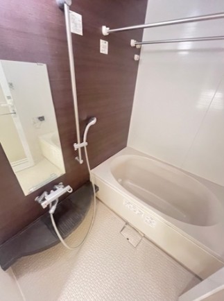 バス・シャワールーム　同タイプ、別部屋のお写真（仕様等が異なる場合がございます）
