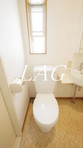 トイレ　トイレです。