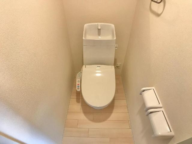 トイレ　シャワー付トイレ