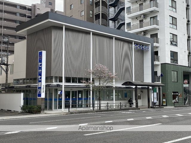 銀行　七十七銀行大学病院前支店（銀行）まで578m