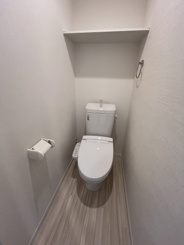 ＪＲ京葉線 蘇我駅 徒歩10分 3階建 築3年のトイレ写真