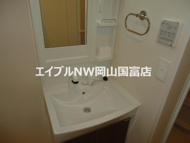 オリーブの内装写真