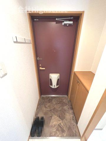 玄関　収納もある玄関です