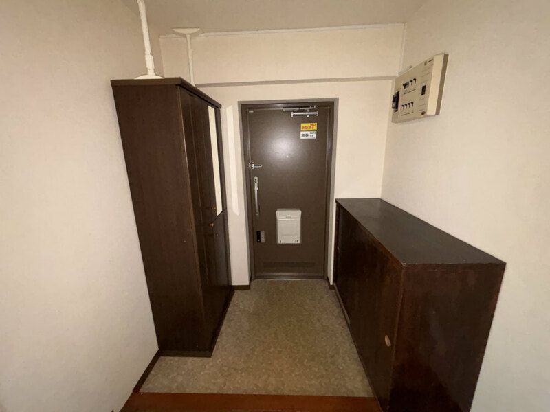 ライオンズマンション市川第三の玄関写真