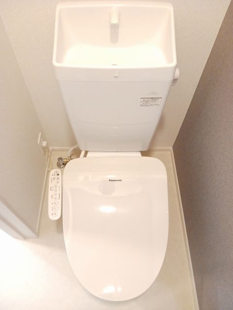 Excellent 悠 III Bのトイレ写真