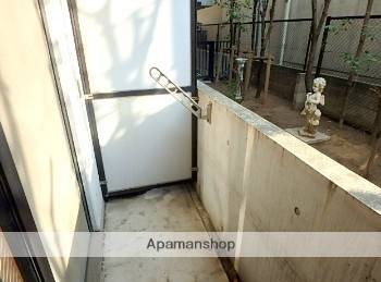 小田急線 下北沢駅 徒歩2分 4階建 築26年の内装写真