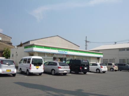 コンビニ　ファミリーマート倉敷連島店（コンビニ）まで808m