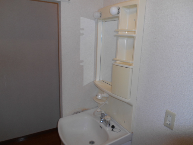 メゾンパーク新田東Bの内装写真